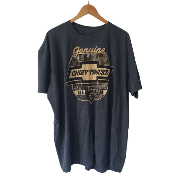 Chevy trucks T-shirt. Camo. Graphic Tee. - Picture 2 of 5